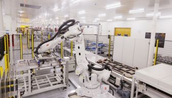 爱驰汽车全资投入电池包工厂，三明治结构电池包技术开发实现突破性下线